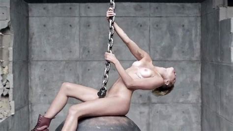 Miley Cyrus Topless Behind The Scenes Of Wrecking Ball