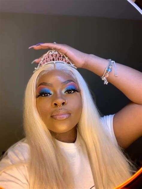 Pin By 𝒯𝒶𝓃𝓃𝓎 𝐵 On Fleeked⚡ Crown Jewelry Fashion Crown