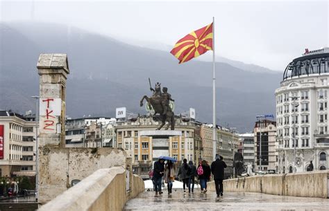 A macedônia do norte (português brasileiro) ou macedónia do norte (português europeu) (em macedônio: Após vizinha mudar de nome, Grécia aprova adesão da ...
