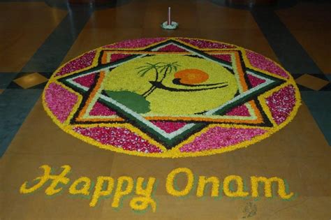 These designs mostly include petals and flowers, which are set according to the perfect background. {Free} Onam Rangoli Designs & Wallpapers Pookalam-Festival