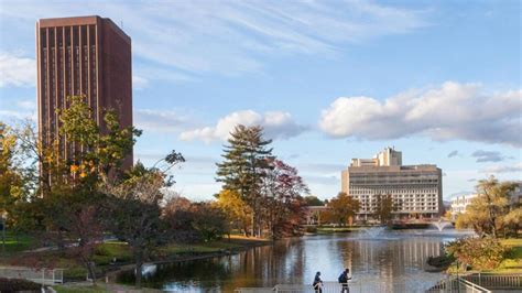 Umass Amherst To Allow Some Students Back On Campus For Spring Semester