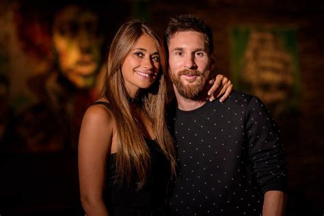 Fotos Así Es Antonella Rocuzzo La Guapa Esposa De Lionel Messi