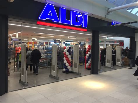 I aldi har vi meget dansk kød og dyrevelfærdsmærket kylling. Aldi - Winkelcentrum Walburg