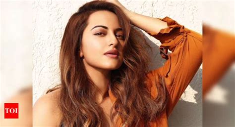 This Is How Sonakshi Sinha Shut Down Online Trolls Asking Her To Get Married And Settle Down