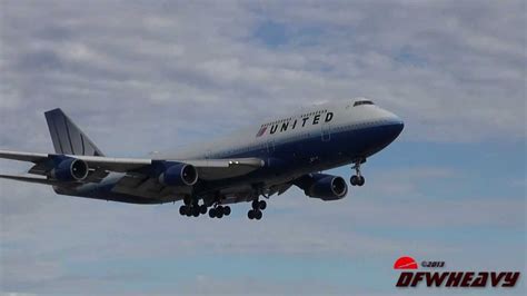 United Airlines Blue Tulip 747 422 N181ua Youtube