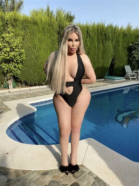 Free Jessica Alves Stuns Showing Off All Her Curves In Marbella