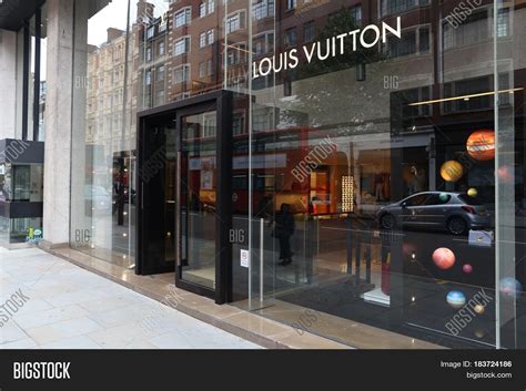 Louis Vuitton London Sloane Street Store London Ky