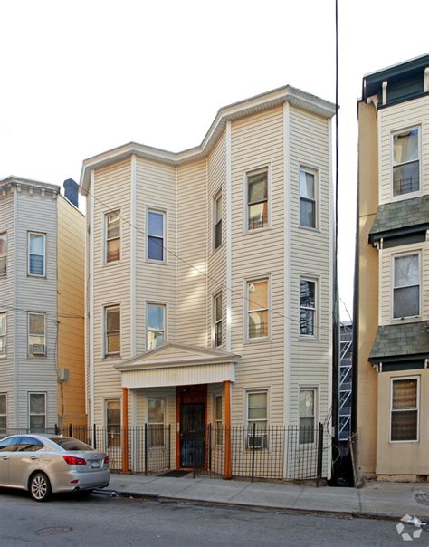 Private room ∙ 2 guests ∙ 1 bedroom. Apartments for Rent for less than $1,500 in Yonkers, NY ...