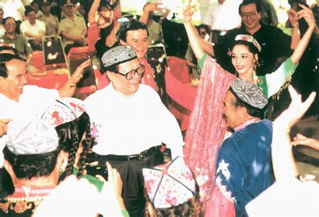 See more of 江泽民 on facebook. 江泽民视察新疆与各族群众一起联欢--新疆频道--人民网