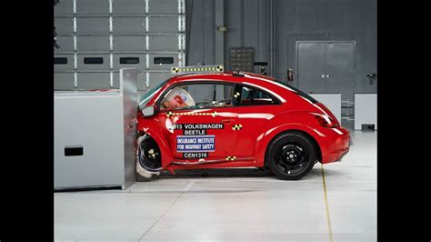 2013 Volkswagen Beetle Small Overlap Iihs Crash Test Youtube