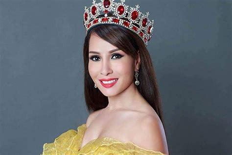 Vietnams Representative Wins Mrs Universe 2017 Saigoneer