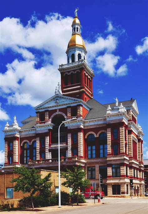 Dubuque County Courthouse Dubuque Iowa Photograph By Mountain Dreams