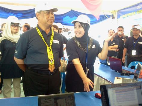 Lor wong king huo 13, jalan. gm1m Online - Buletin Rasmi Guru Muda 1 Malaysia : TAN SRI ...