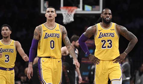 Lakers Roster & Starting Lineup Plagued With Injuries vs. Knicks | Heavy.com