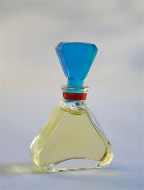 Liz Clairborne Perfume - Shop QuirkyFinds.com | Perfume, Vintage perfume bottles, Perfume bottles