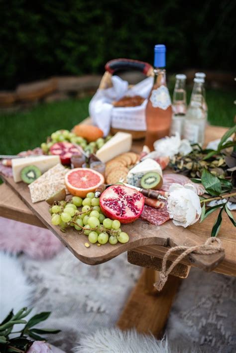 Host An Outdoor Summer Party Life By Leanna Summer Outdoor Party