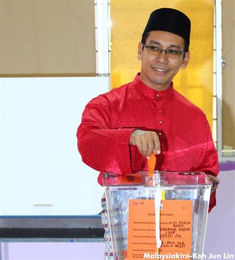 Sementara itu, kesan yang yang disampaikan dalam hal ini betul adalah hasil baik yang tidak diharapkan sebelumnya. Kurang Cerdik Rupanya Calon BN Ni.... Ditunjuknya Kertas ...