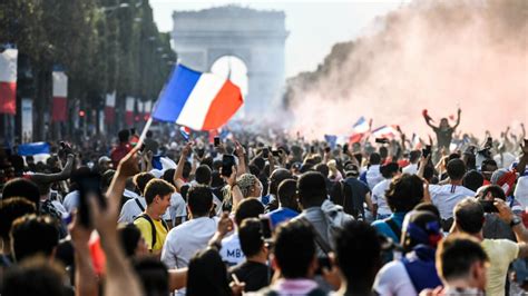 as it happened france s world cup heroes honoured in paris