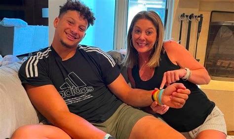 Fans Adore On Never Before Seen Christmas Snap Of Patrick Mahomes On
