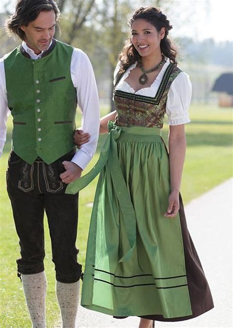Dirndl And Lederhosen 2014 Traditional Outfits Austrian Clothes Clothes
