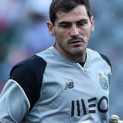 Iker Casillas Bio Age Net Worth Height Career Married Facts