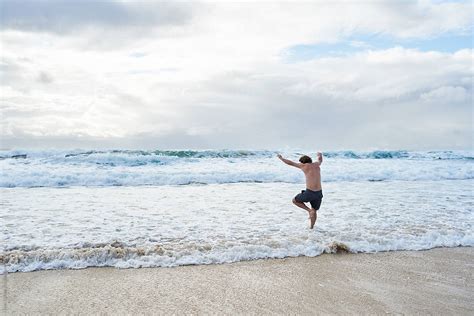 Aussie Traveler Go Swimming To The Beach In Winter By Ivan Gener Beach Running Stocksy United