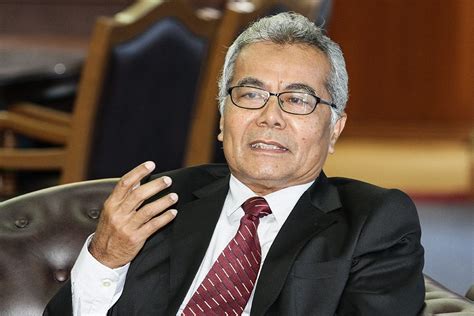 محمد رضوان بن مد يوسف) malezyalıpolitikacı şu anda perikatan nasional 'da özel görevler için başbakan dairesinde bakan olarak görev yapıyor (pn ) mart 2020'den beri muhyiddin yassin yönetimindeki idare. Kerajaan Dicadang Bina Hospital APM - Mohd Redzuan