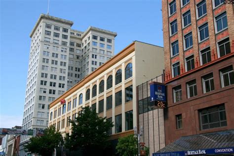 Pacific Ave Streetscape With Washington And Heritage Bank Buildings