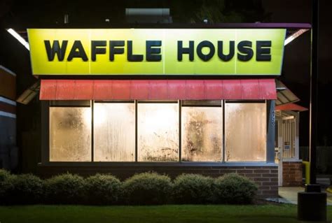 Waffle House Defends Officers Who Violently Arrested Black Woman