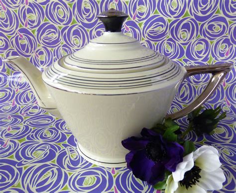 A Very Smart 3 Cup Teapot With Art Deco Styling In Cream Etsy UK