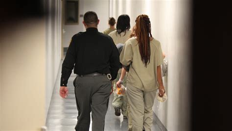 50 Of Ohio Female Inmates Need Mental Care