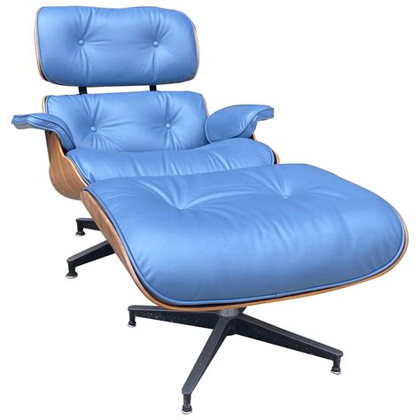 Rare Eames 670 Lounge Chair With Cobalt Blue Leather By Herman Miller