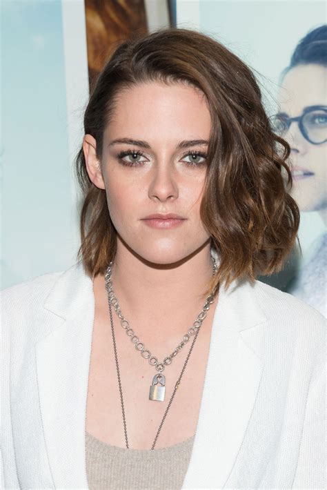 Kristen Stewarts Smoky Eye Makeup At The Clouds Of Sils Maria