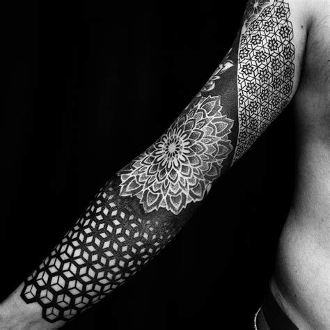 10 Artists Who Create Striking Geometric Tattoos Spanning the Body