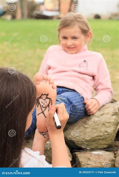 Girl Drawing Hearts On Sole Stock Image Image Of Happy Enjoy 39529771