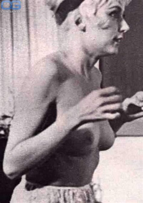 Carolyn Jones Nude
