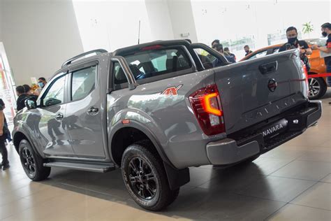 We guarantee to beat any price in the uk. TopGear | 2021 Nissan Navara price revealed - From RM91,900