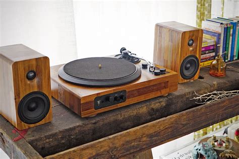 Tt8 Wooden Turntable Spins Vinyl And Lets You Enjoy Wireless Audio Too