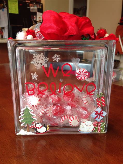 Christmas glass block decor  Glass block crafts, Christmas glass