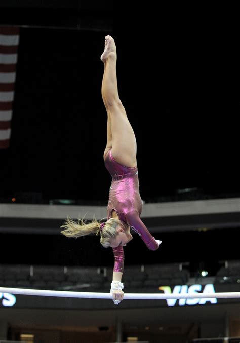 Nastia Liukin Hd Gymnastics Photos Gymnastics Photos Gymnastics Pictures Artistic Gymnastics