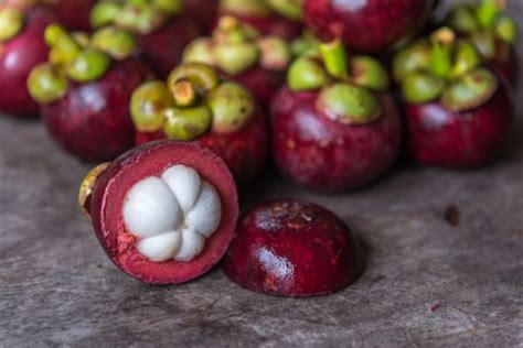 15 Sri Lankan Fruits That You Should Try While Visiting Swedish Nomad