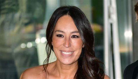 Joanna Gaines Shares Hospital Photo While Recovering From Back Surgery