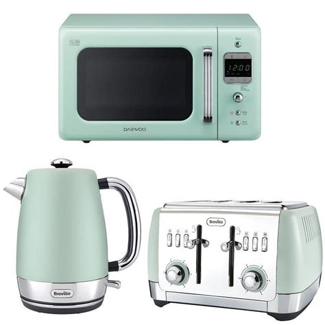 Whether you prefer stylish cream toaster and kettle sets, glossy black designs, stainless steel options or bright red kettles and toasters, you're sure to find a style to suit your kitchen in our collection. Mint Green Daewoo Retro Microwave + Breville Kettle ...
