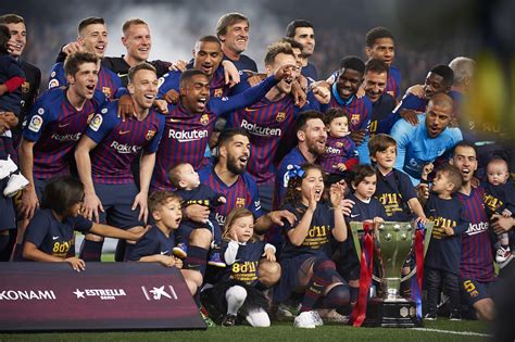 Check la liga 2020/2021 page and find many useful statistics with chart. Fc Barcelona Equipo Completo