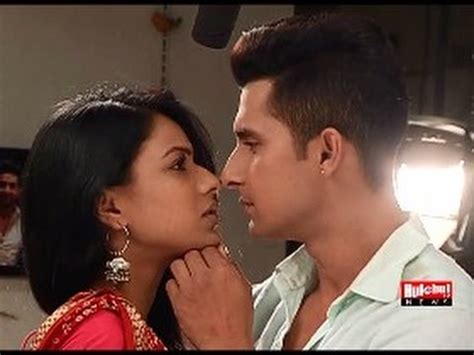 Click here to know more about yeh hai mohabbatein. Making of Siddarth and Roshni's Romantic Moments in Zee Tv ...