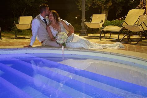Pool Wedding Ideas In Our Pool Receptions And Ceremonies Pool Side