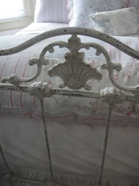 Cottage Chic Iron Beds Shabby Chic