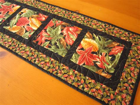 Autumn Leaves Table Runner On Luulla