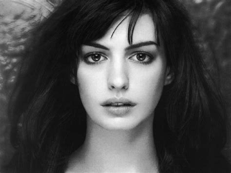 The Wallpapers Anne Hathaway