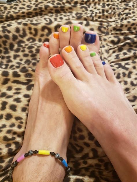 Men Nail Polish Mens Nails Summer Toes Painted Toes Barefoot Men Foot Toe Gorgeous Feet